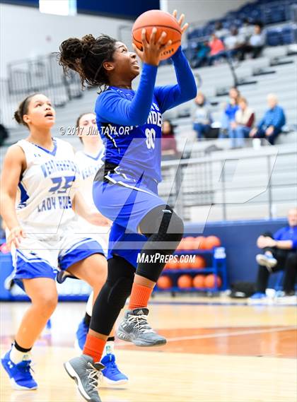 Thumbnail 1 in Dallas Thunder vs. Weatherford photogallery.