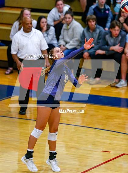 Thumbnail 2 in Blair Oaks vs Helias (MSHSAA D9 Final) photogallery.