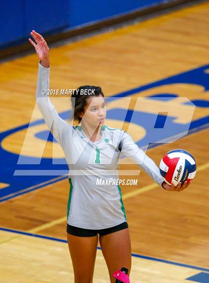 Thumbnail 2 in Blair Oaks vs Helias (MSHSAA D9 Final) photogallery.