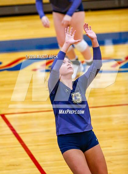 Thumbnail 3 in Blair Oaks vs Helias (MSHSAA D9 Final) photogallery.