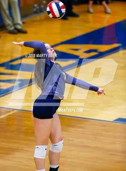 Thumbnail 1 in Blair Oaks vs Helias (MSHSAA D9 Final) photogallery.