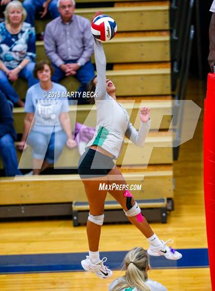 Thumbnail 2 in Blair Oaks vs Helias (MSHSAA D9 Final) photogallery.