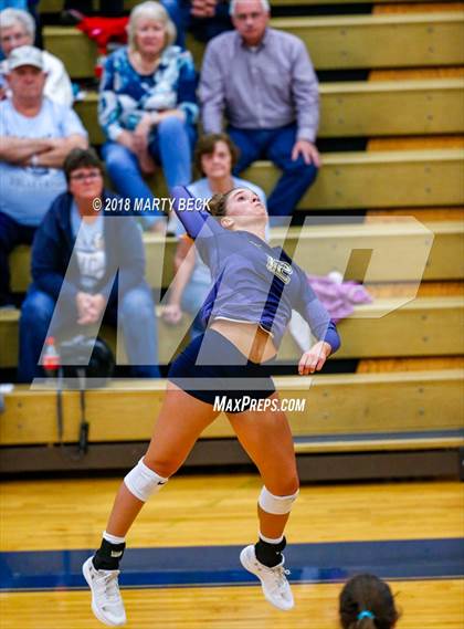 Thumbnail 2 in Blair Oaks vs Helias (MSHSAA D9 Final) photogallery.