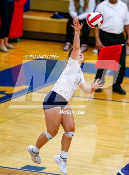 Thumbnail 3 in Blair Oaks vs Helias (MSHSAA D9 Final) photogallery.