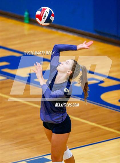 Thumbnail 1 in Blair Oaks vs Helias (MSHSAA D9 Final) photogallery.