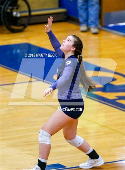 Thumbnail 3 in Blair Oaks vs Helias (MSHSAA D9 Final) photogallery.