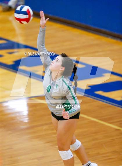 Thumbnail 2 in Blair Oaks vs Helias (MSHSAA D9 Final) photogallery.