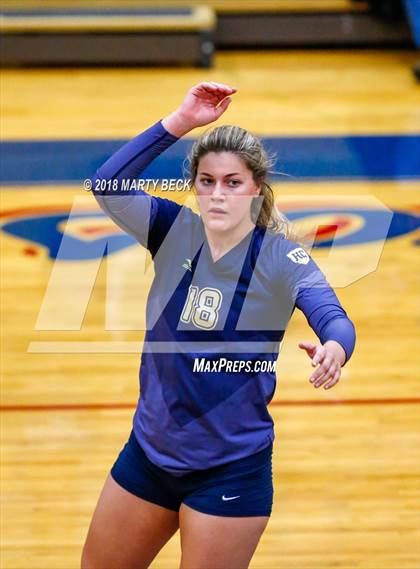 Thumbnail 2 in Blair Oaks vs Helias (MSHSAA D9 Final) photogallery.