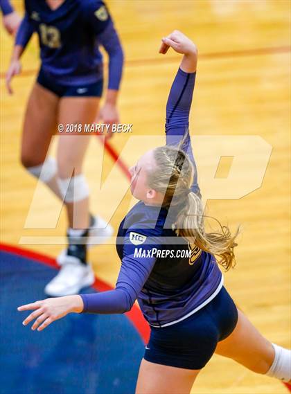 Thumbnail 2 in Blair Oaks vs Helias (MSHSAA D9 Final) photogallery.