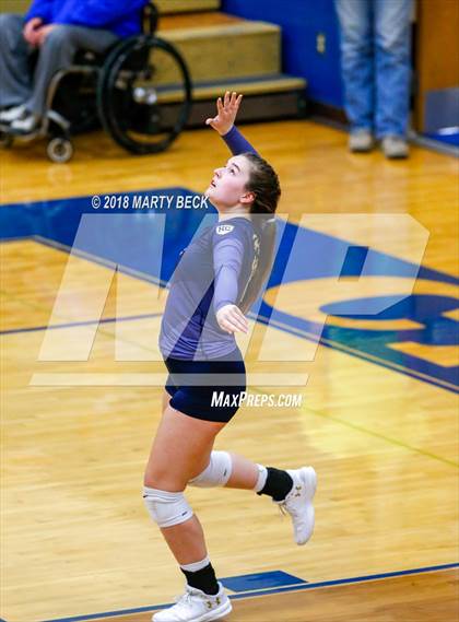 Thumbnail 2 in Blair Oaks vs Helias (MSHSAA D9 Final) photogallery.