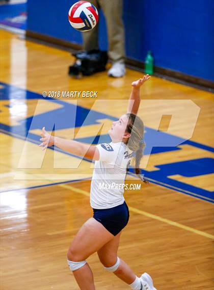 Thumbnail 2 in Blair Oaks vs Helias (MSHSAA D9 Final) photogallery.