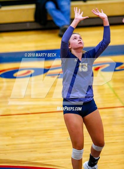 Thumbnail 1 in Blair Oaks vs Helias (MSHSAA D9 Final) photogallery.