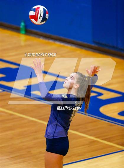 Thumbnail 2 in Blair Oaks vs Helias (MSHSAA D9 Final) photogallery.