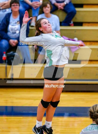 Thumbnail 2 in Blair Oaks vs Helias (MSHSAA D9 Final) photogallery.