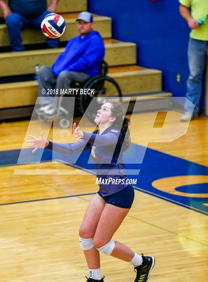 Thumbnail 2 in Blair Oaks vs Helias (MSHSAA D9 Final) photogallery.