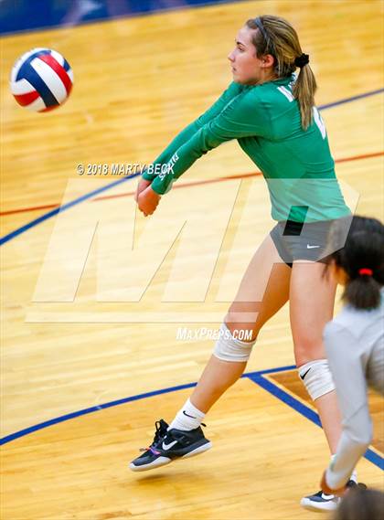 Thumbnail 3 in Blair Oaks vs Helias (MSHSAA D9 Final) photogallery.