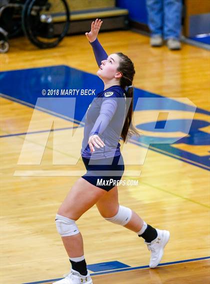 Thumbnail 1 in Blair Oaks vs Helias (MSHSAA D9 Final) photogallery.