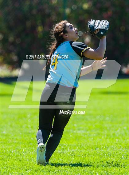 Thumbnail 1 in Granada vs. Pittsburg (HASA Invitational) photogallery.