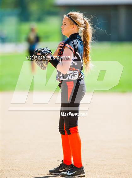 Thumbnail 2 in Granada vs. Pittsburg (HASA Invitational) photogallery.