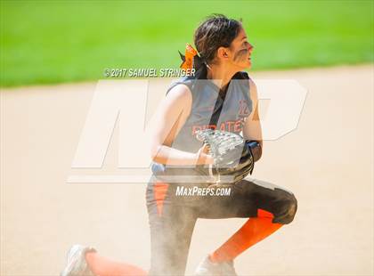 Thumbnail 2 in Granada vs. Pittsburg (HASA Invitational) photogallery.