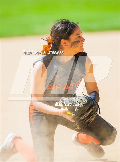 Thumbnail 1 in Granada vs. Pittsburg (HASA Invitational) photogallery.