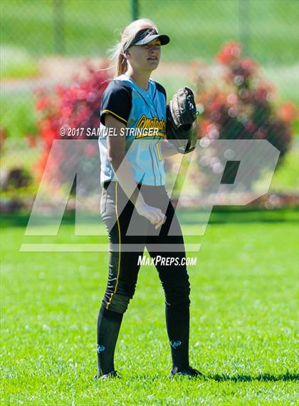 Thumbnail 3 in Granada vs. Pittsburg (HASA Invitational) photogallery.