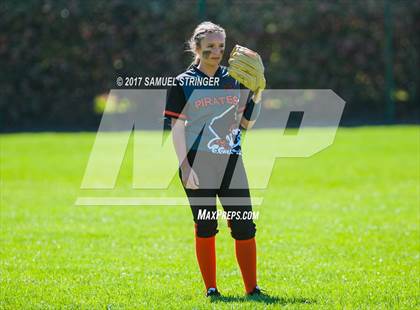 Thumbnail 2 in Granada vs. Pittsburg (HASA Invitational) photogallery.