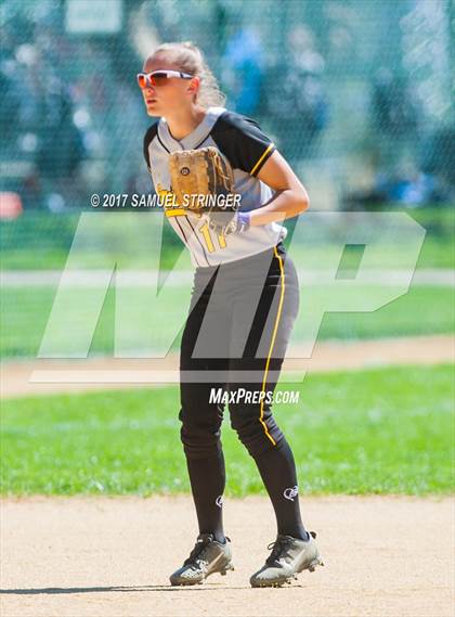 Thumbnail 2 in Granada vs. Pittsburg (HASA Invitational) photogallery.
