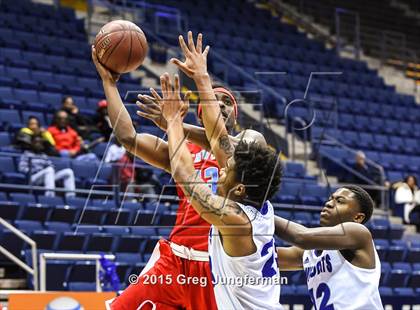 Thumbnail 2 in Oakland vs. Kenwood (Oakland Legends Classic) photogallery.