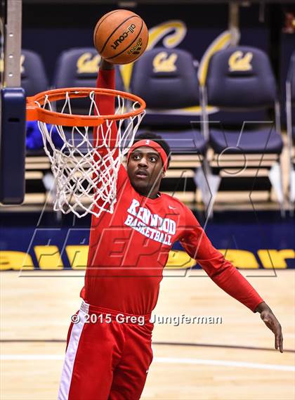 Thumbnail 1 in Oakland vs. Kenwood (Oakland Legends Classic) photogallery.