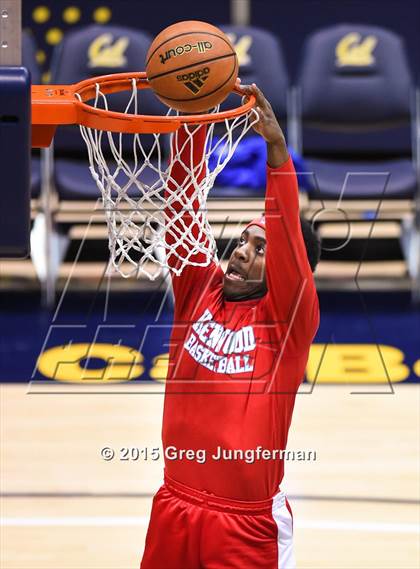 Thumbnail 3 in Oakland vs. Kenwood (Oakland Legends Classic) photogallery.