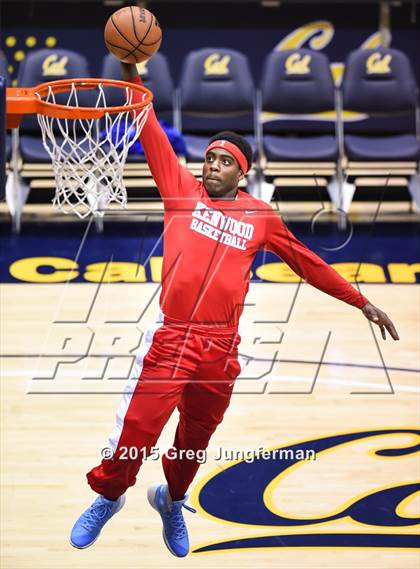 Thumbnail 1 in Oakland vs. Kenwood (Oakland Legends Classic) photogallery.