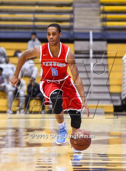 Thumbnail 3 in Oakland vs. Kenwood (Oakland Legends Classic) photogallery.