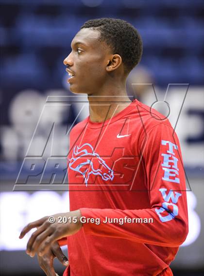 Thumbnail 3 in Oakland vs. Kenwood (Oakland Legends Classic) photogallery.