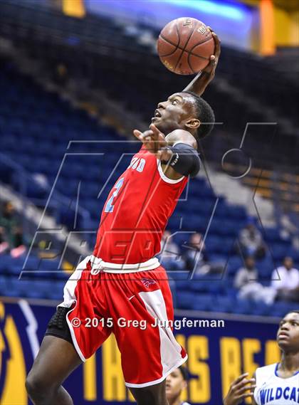 Thumbnail 2 in Oakland vs. Kenwood (Oakland Legends Classic) photogallery.