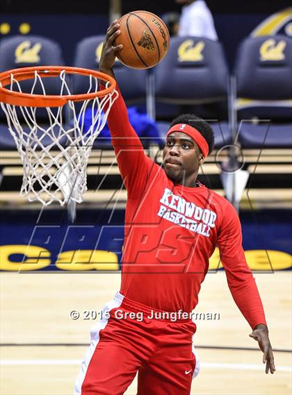 Thumbnail 2 in Oakland vs. Kenwood (Oakland Legends Classic) photogallery.