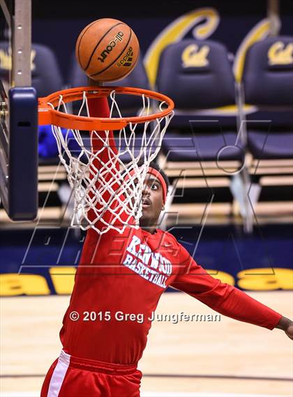 Thumbnail 2 in Oakland vs. Kenwood (Oakland Legends Classic) photogallery.