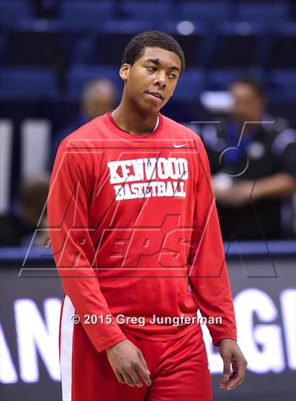 Thumbnail 2 in Oakland vs. Kenwood (Oakland Legends Classic) photogallery.