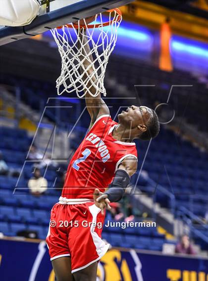 Thumbnail 1 in Oakland vs. Kenwood (Oakland Legends Classic) photogallery.