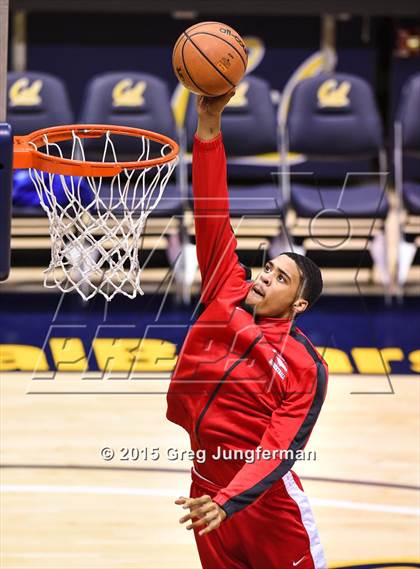 Thumbnail 2 in Oakland vs. Kenwood (Oakland Legends Classic) photogallery.