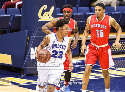 Thumbnail 2 in Oakland vs. Kenwood (Oakland Legends Classic) photogallery.