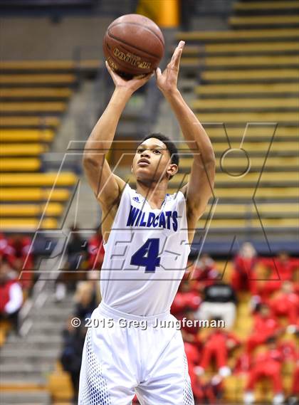 Thumbnail 3 in Oakland vs. Kenwood (Oakland Legends Classic) photogallery.