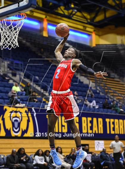 Thumbnail 2 in Oakland vs. Kenwood (Oakland Legends Classic) photogallery.