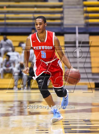 Thumbnail 1 in Oakland vs. Kenwood (Oakland Legends Classic) photogallery.