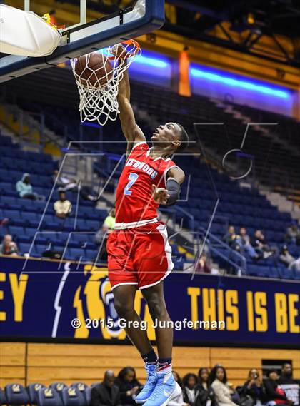Thumbnail 1 in Oakland vs. Kenwood (Oakland Legends Classic) photogallery.