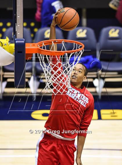 Thumbnail 2 in Oakland vs. Kenwood (Oakland Legends Classic) photogallery.