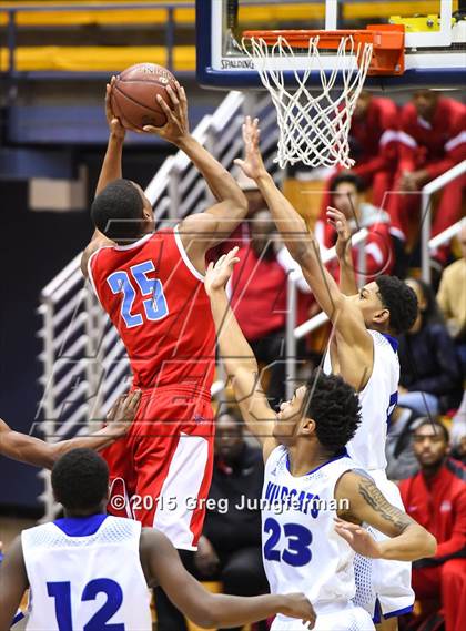 Thumbnail 2 in Oakland vs. Kenwood (Oakland Legends Classic) photogallery.