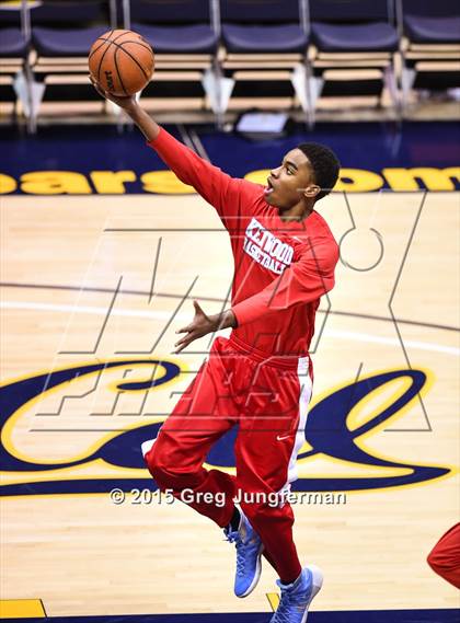 Thumbnail 1 in Oakland vs. Kenwood (Oakland Legends Classic) photogallery.