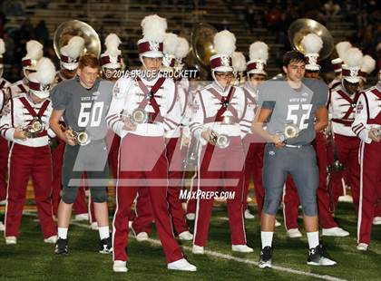 Thumbnail 2 in Mt. Vernon vs. White Oak (3A Div.1 Region 2 Bi-District Final) photogallery.