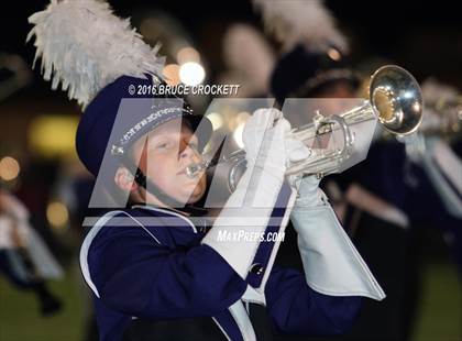 Thumbnail 3 in Mt. Vernon vs. White Oak (3A Div.1 Region 2 Bi-District Final) photogallery.